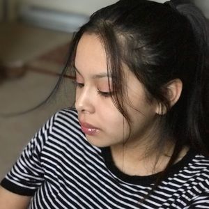 Meet your Posher, Lizet